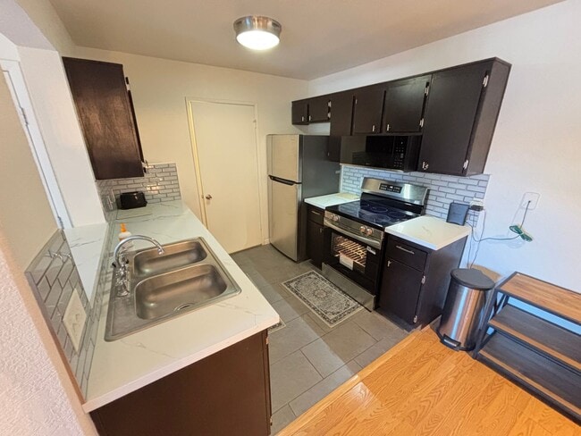 Photo - Gorgeous 1Bed/1Bath Fully Furnished 1st Floor Condo located in NW Las Vegas gated Community!