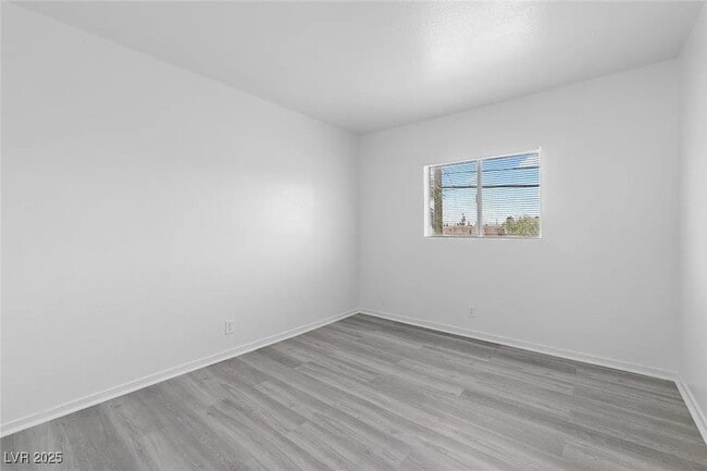 Photo - 1812 Fulstone Way Unit 4