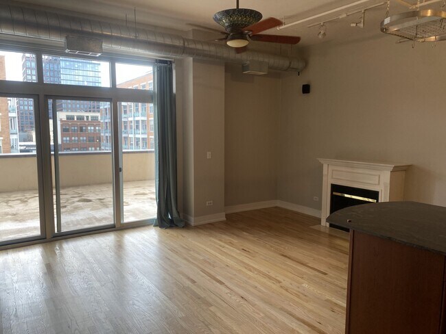 Photo - 950 W Monroe St Unit 414