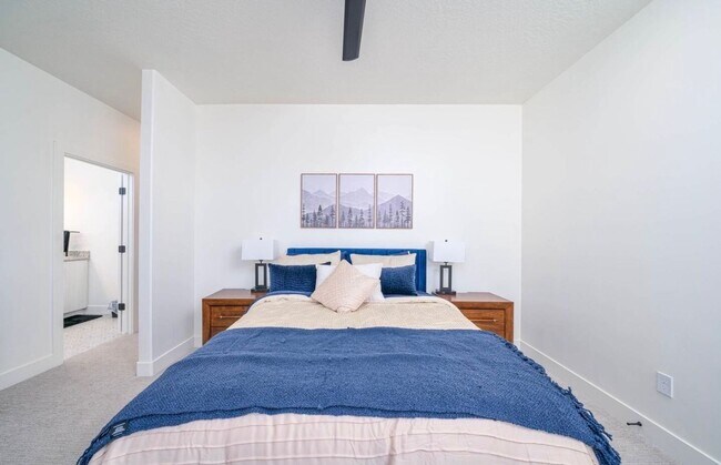 Photo - Charming Townhomes with private rooms