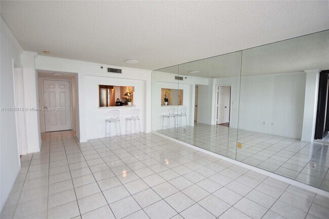 Photo - 540 Brickell Key Dr Unit 1120