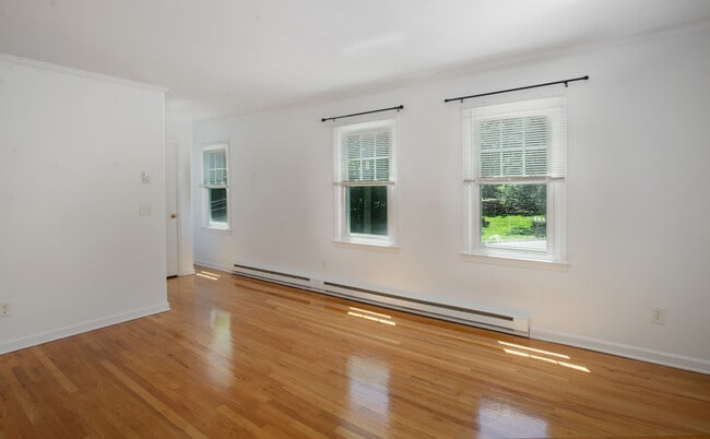Photo - 172 East Ave