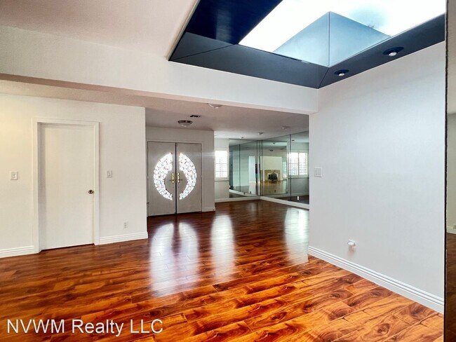 Photo - 2 br, 2 bath House - 3174 Bel Air Dr