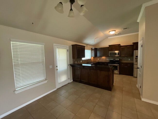 Photo - 4 bed, 2 bath, 2 car garage, 12-14 person ...