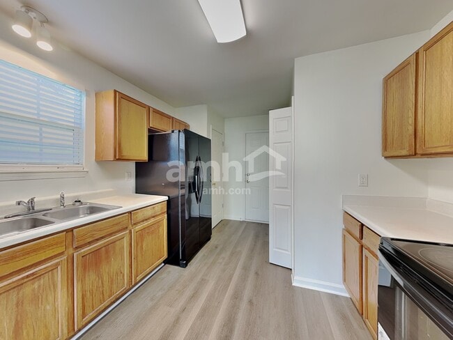 Photo - 1516 Clover Ridge Ct