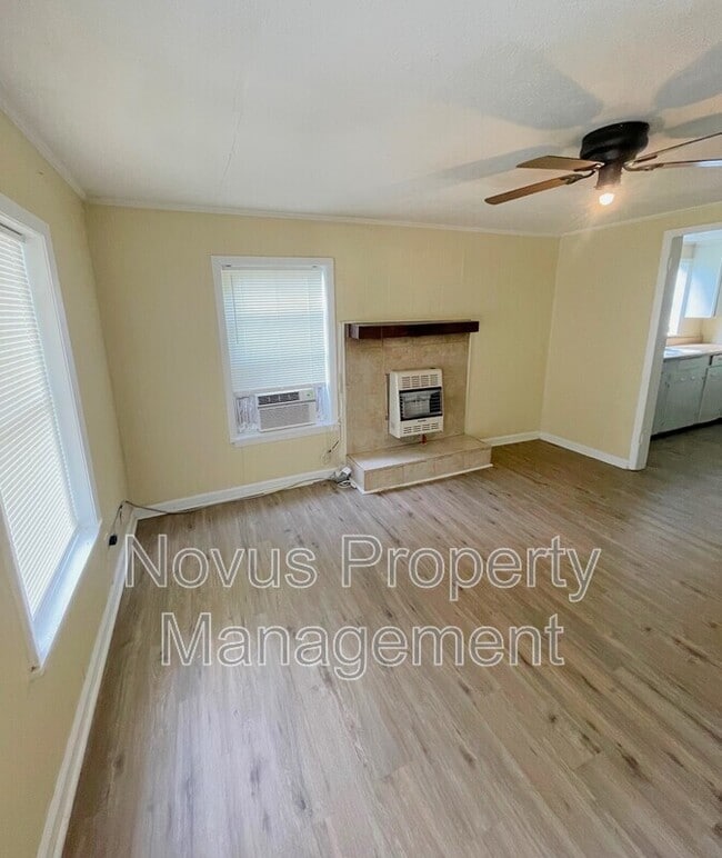 Photo - 192 Dyer Cir