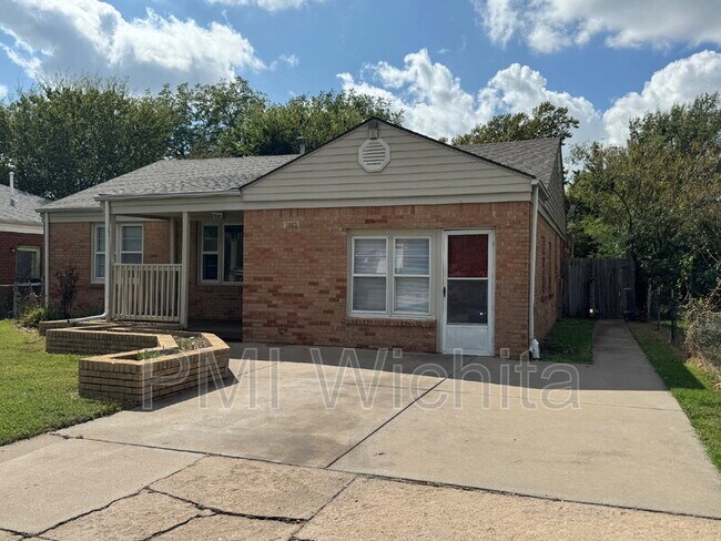 Photo - 1663 S Woodlawn Blvd