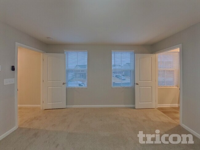 Photo - 110 Weymouth Ave