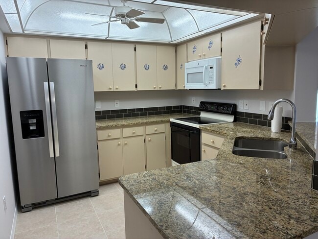 Photo - 4063 Center Pointe Pl Unit 35