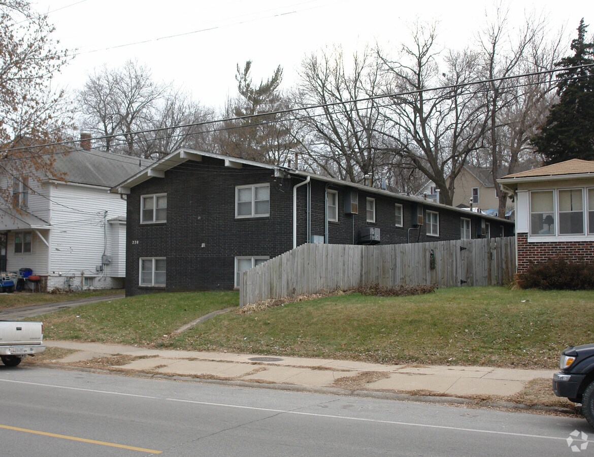 Photo - 228 Harrison St