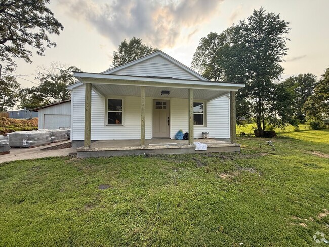 Building Photo - Newly renovated home in Marshall County