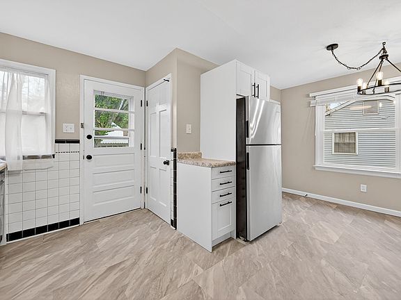 Photo - 8232 Davenport Dr