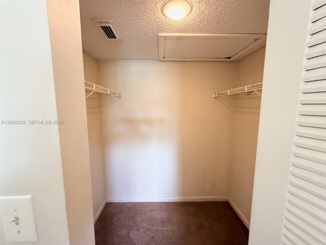 Photo - 960 Lake Victoria Dr Unit C