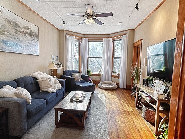Photo - 1132 W. Wrighwood Unit 1132-3