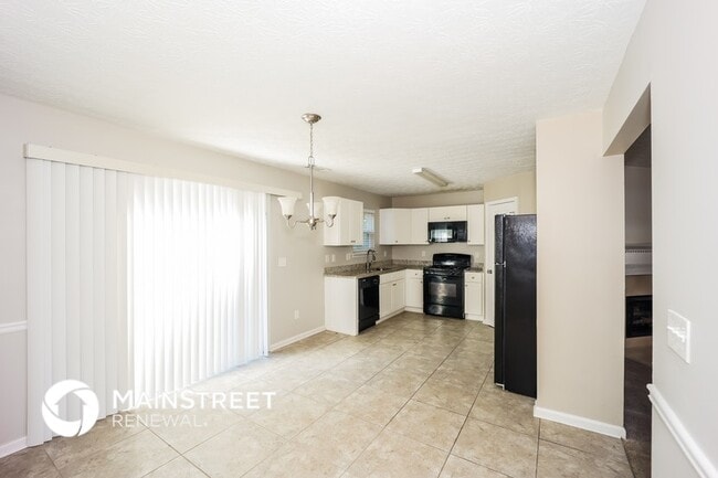 Photo - 9510 Lakeview Rd