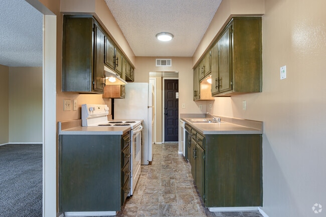 1BR, 1BA - 720SF - Kitchen