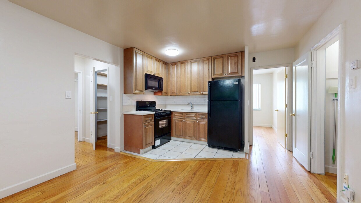 Photo - The Riviera Apartments