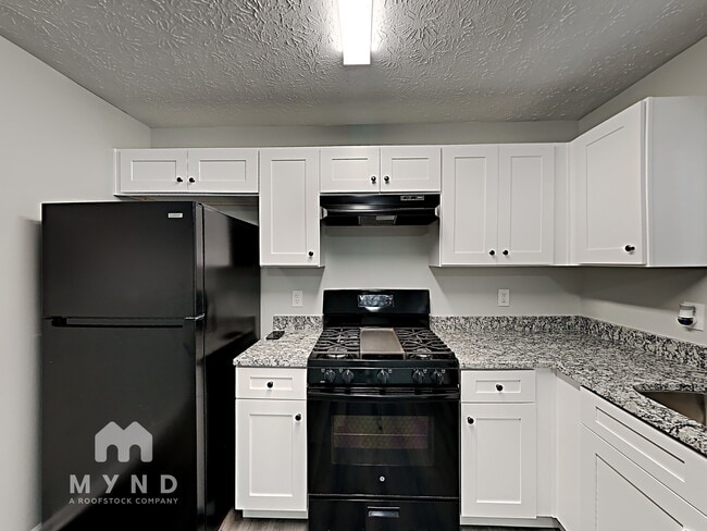 Photo - 5657 Riding Woods Dr SW