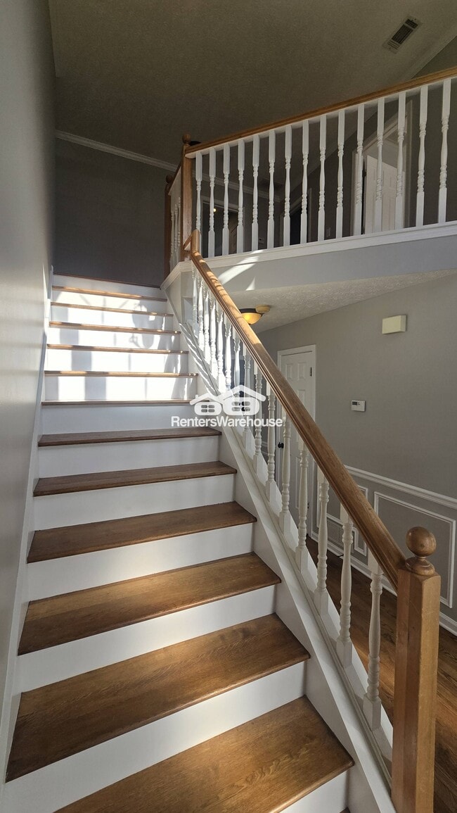 Photo - 852 Rockfount Way