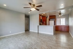 Building Photo - 4253 1/2 Altadena Ave.