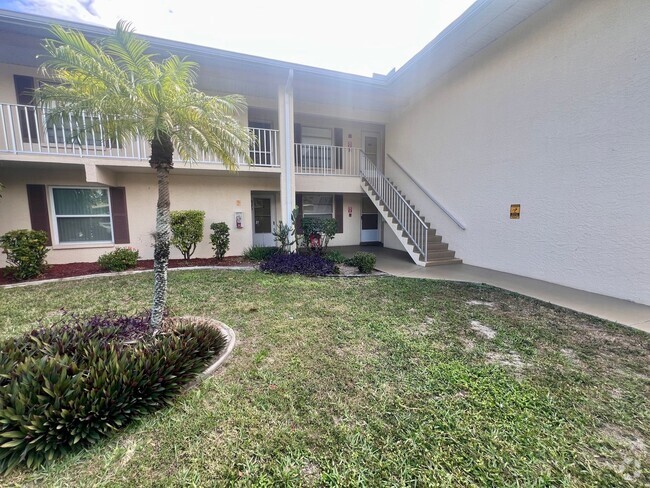 Building Photo - Charming 2-Bedroom and 2 bathroom First Fl... Unit 807 Rental