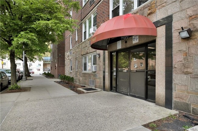 Building Photo - 900 Lydig Ave Unit 4M