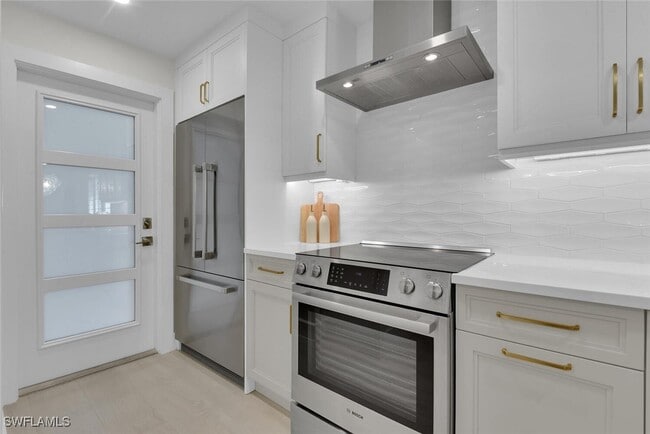 Building Photo - 1300 Gulf Shore Blvd N Unit 109 Rental