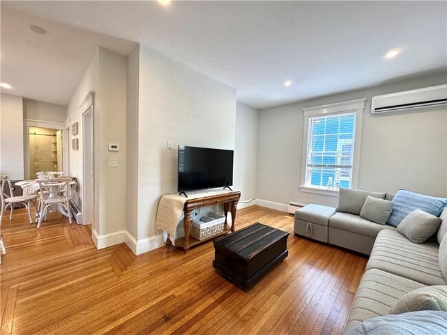 Photo - 19 Walnut St Unit 2