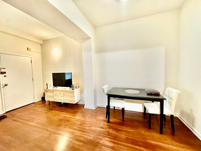 Photo - 187 Wayne St Unit 406C