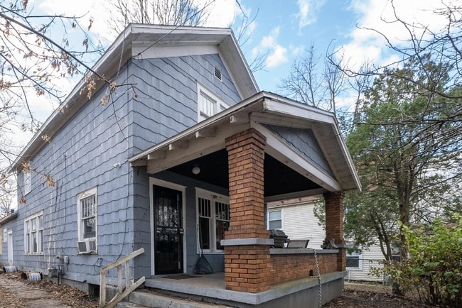 Photo - 42 Quimby St NE