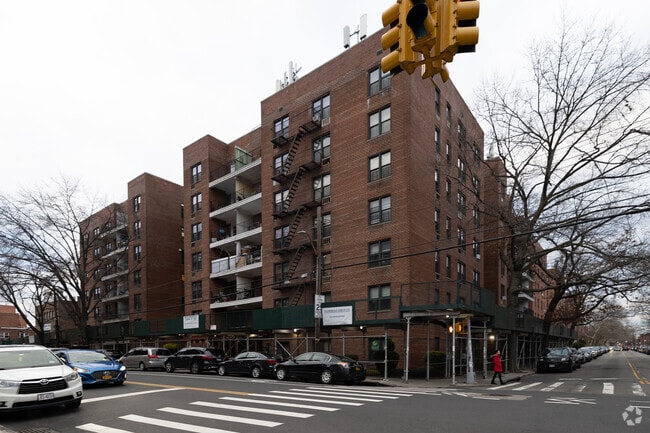 Photo - 3825 Parsons Blvd