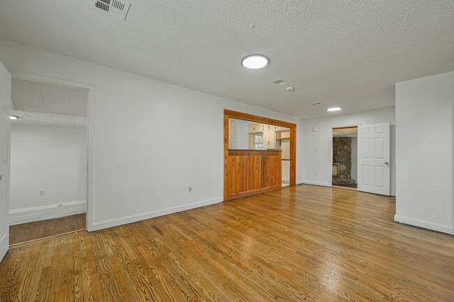 Photo - 713 NE 34th Terrace