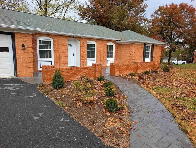 Photo - 103 Cherry Ave