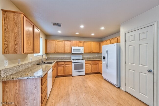 Photo - 3945 Bayamon St