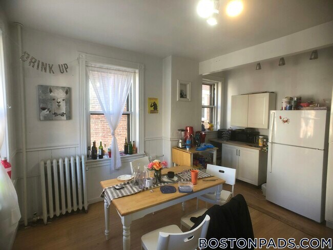 Photo - 11 Euston St Unit 2