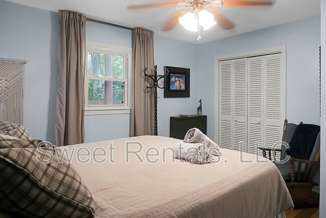 Photo - 1831 Jaywood Cir