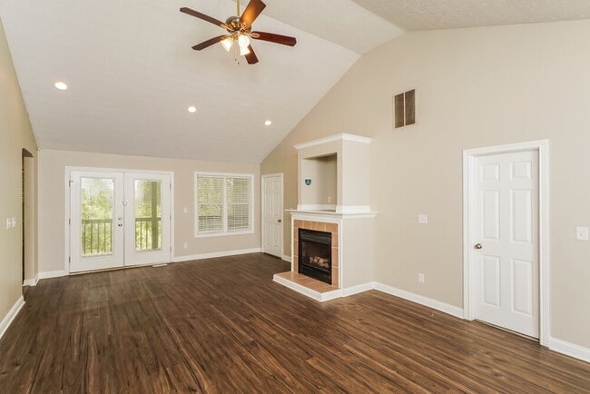Photo - 112 Mojave Terrace
