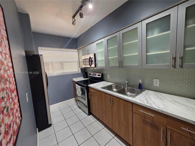 Photo - 8024 Harding Ave Unit 7