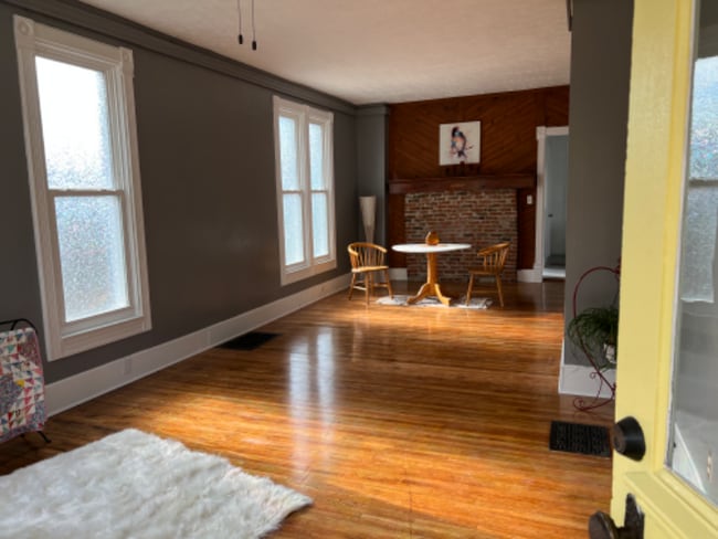 Photo - 705 N Linden St