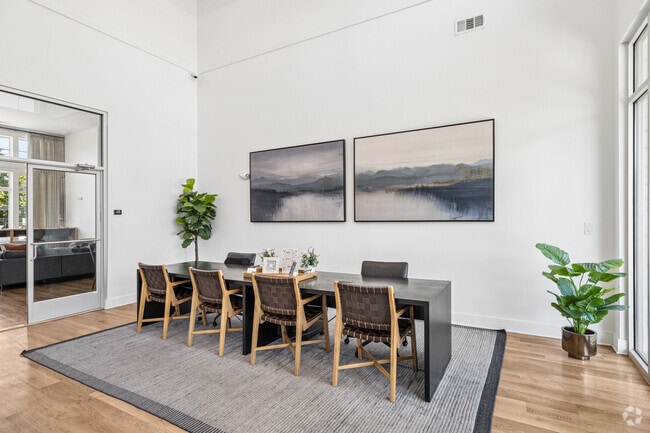 Lobby - Madison Ridge