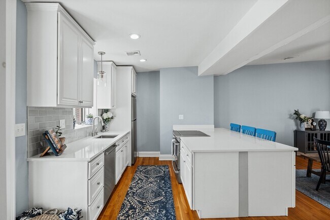 Photo - 2 Monument Sq Unit 5