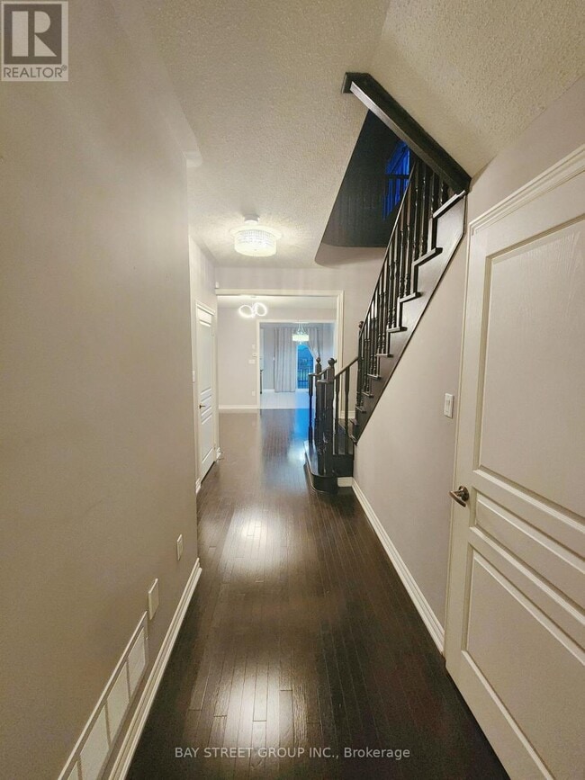 Photo - 93 Alexie Way