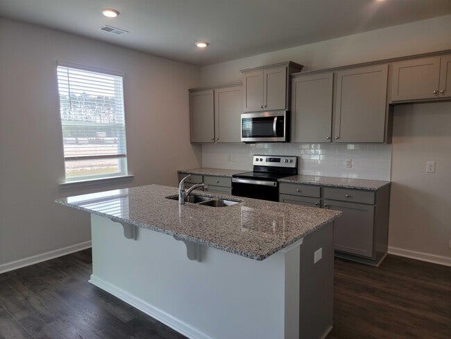 Photo - 106 Buttermere Wy