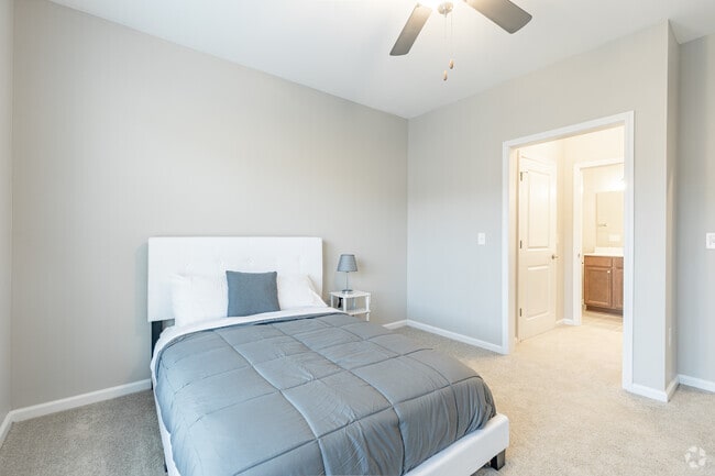 2BR, 2BA