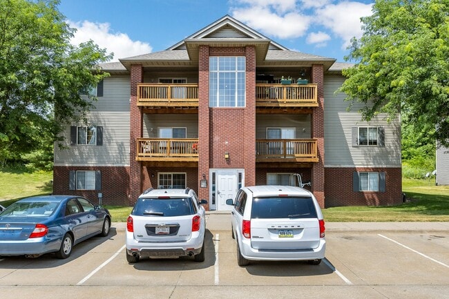 Building Photo - 2272 Holiday Rd Unit 607 Rental