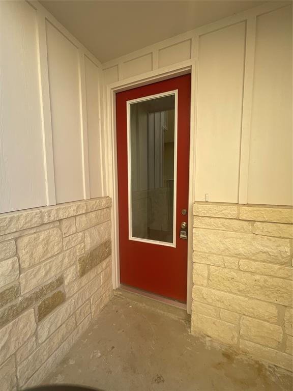 Photo - 232 Sapphire Rd