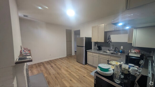 Building Photo - 407 Union St Rental