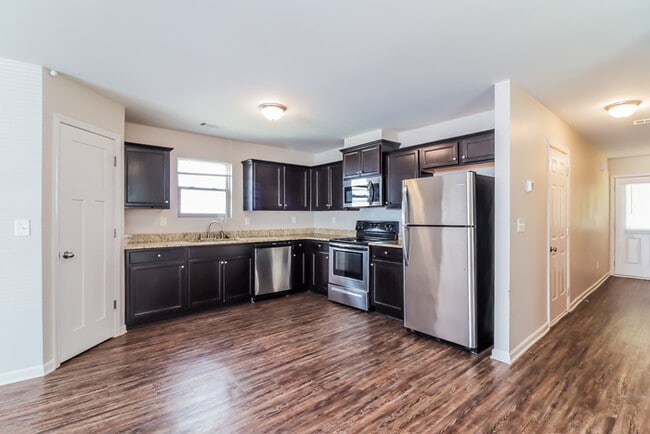 Photo - 5193 Tew Ln SW