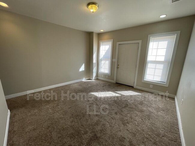 Photo - 239 Union St