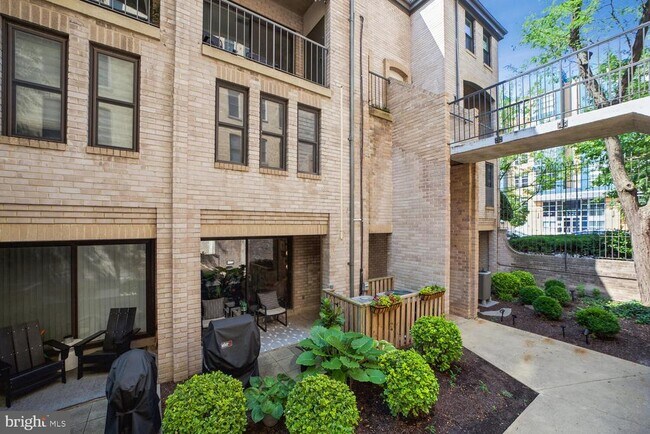 Photo - 1325 13th St NW